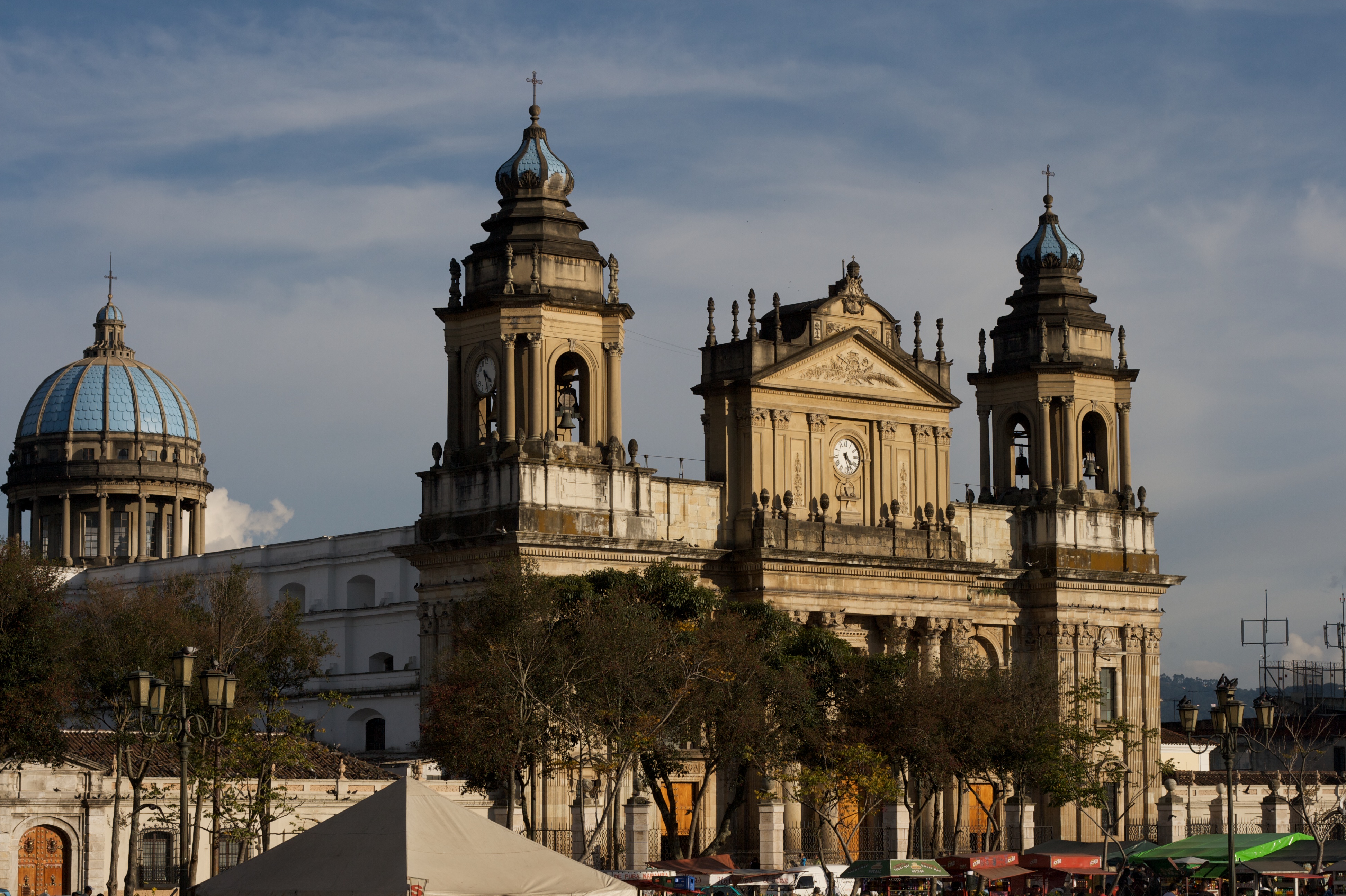 Nhà thờ chính tòa Metropolitana, Thành phố Guatemala.