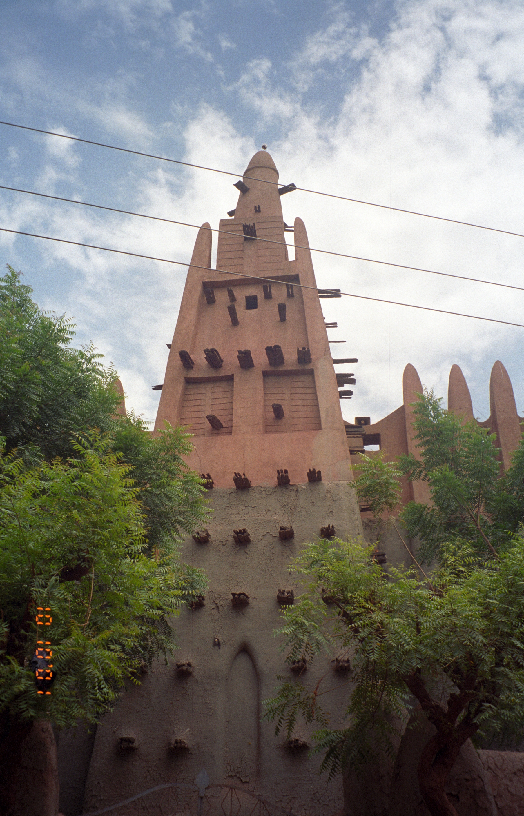 Menara Masjid Konoguel.