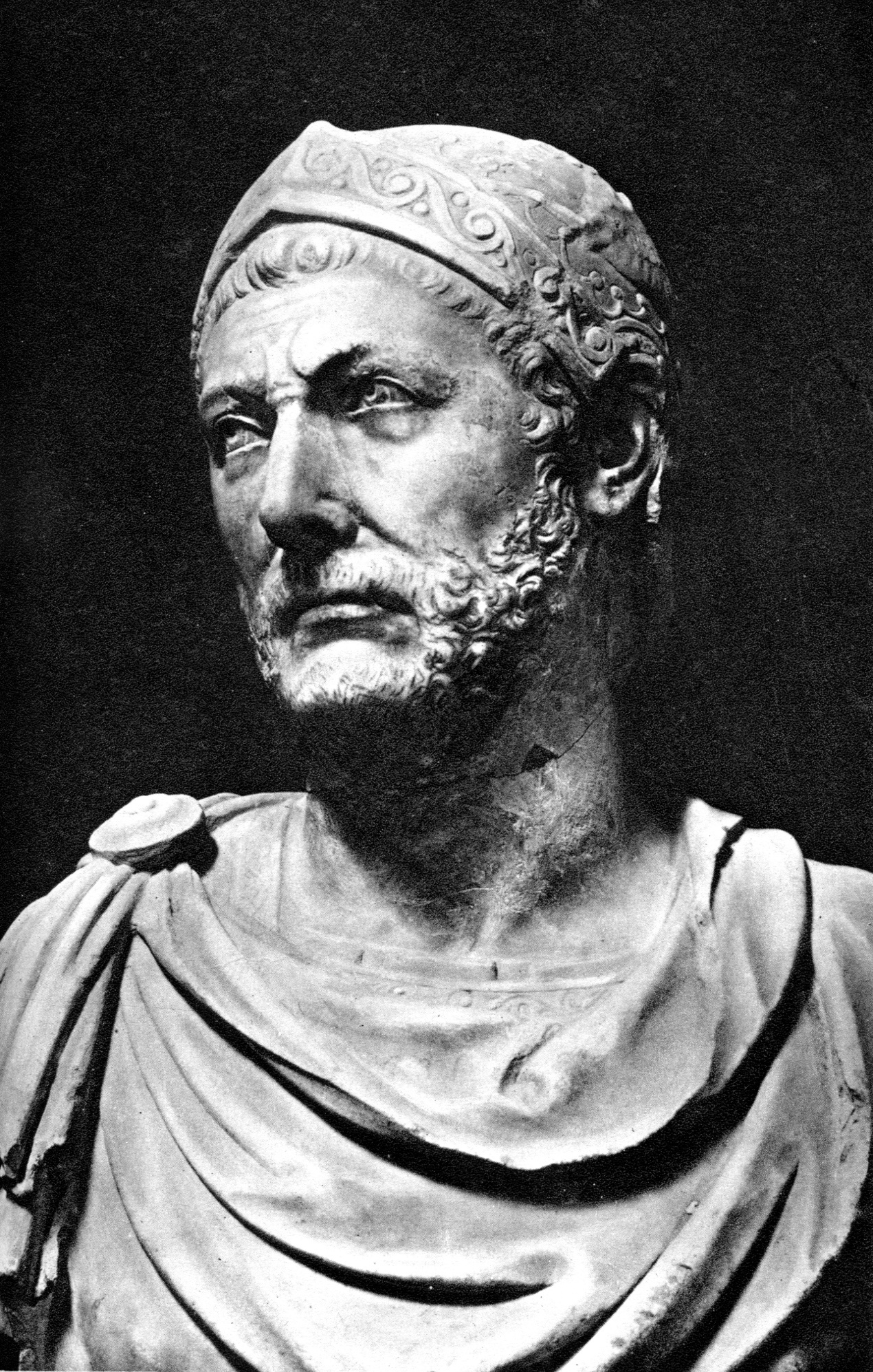 Patung jenderal Kartago Hannibal Barca