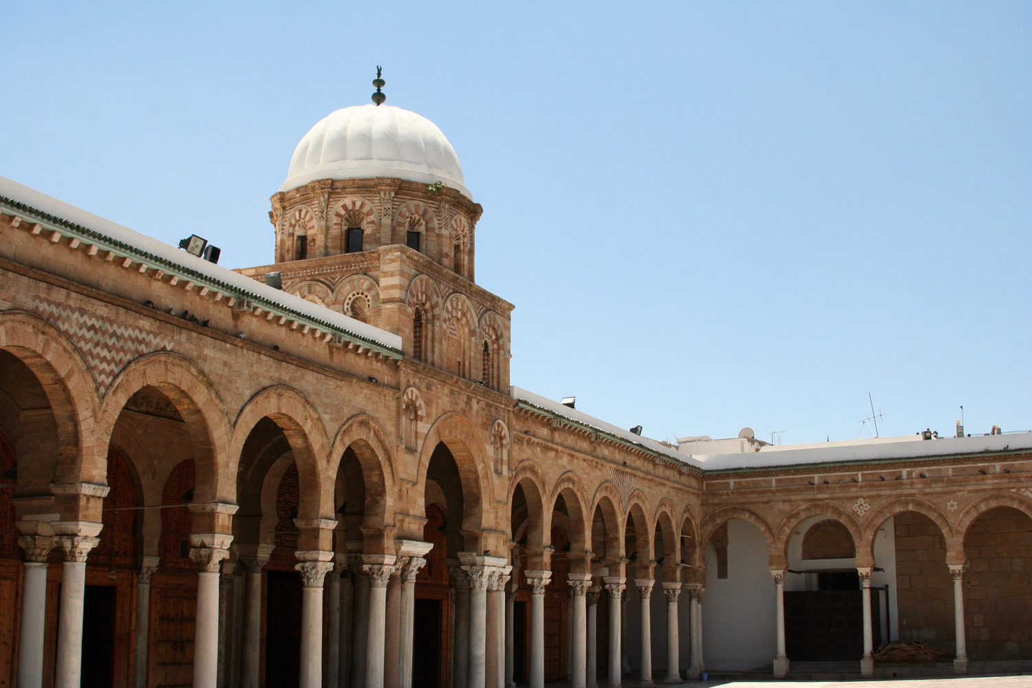 Masjid Al-Zaytuna di Tunis