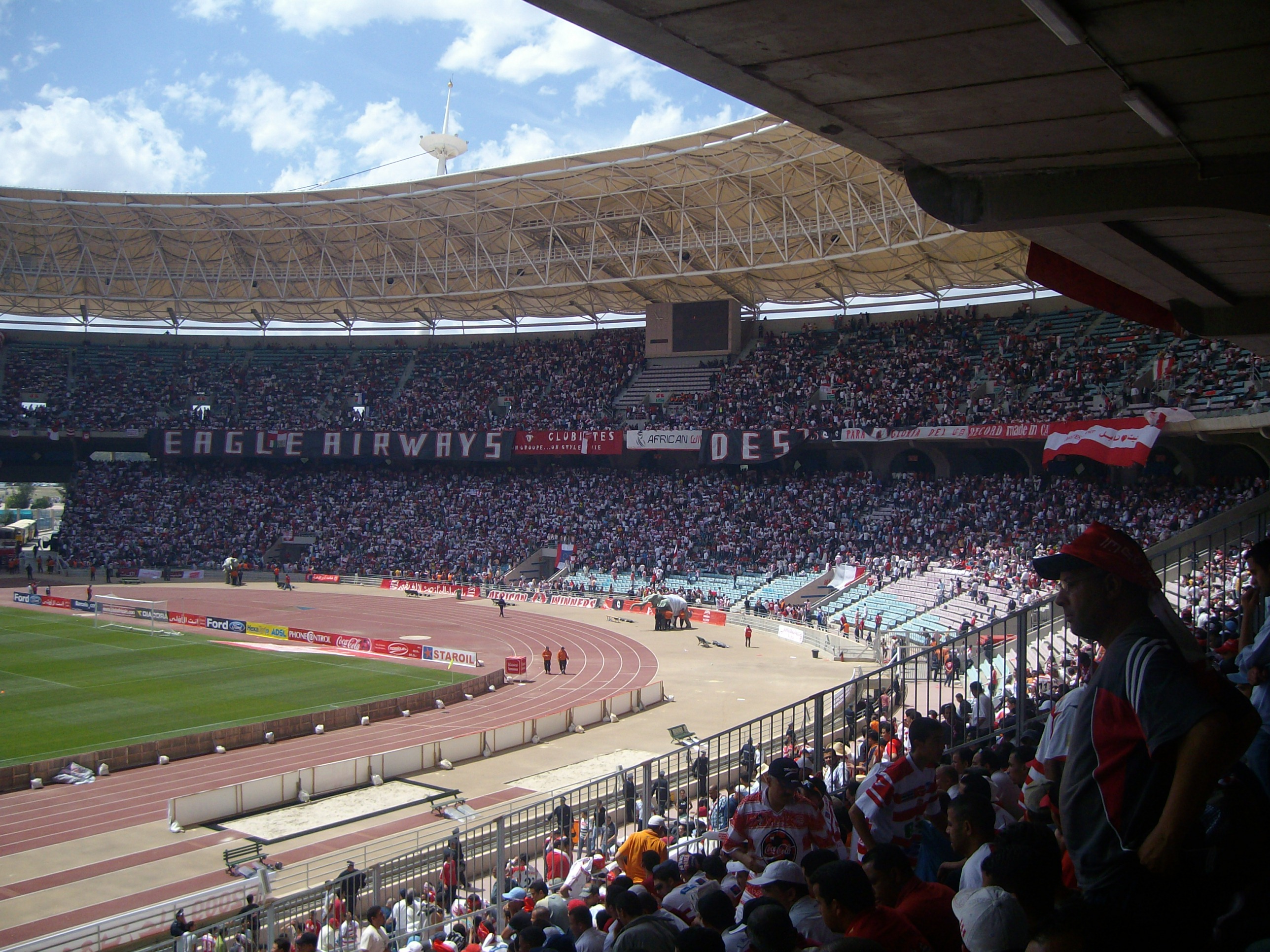 Stadion Hammadi Agrebi di Radès.