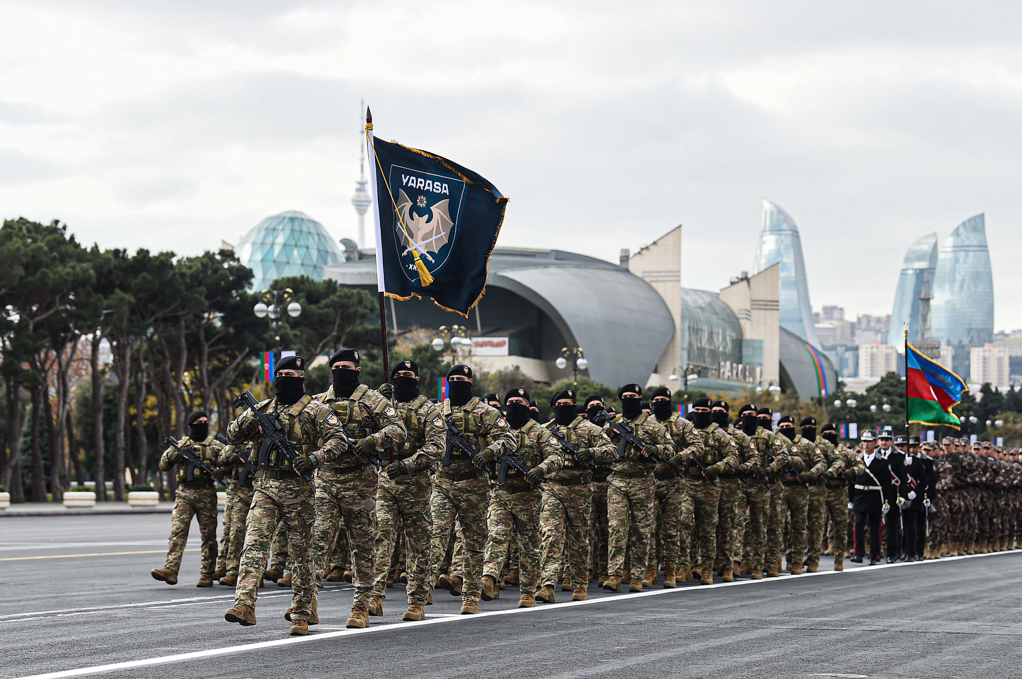 Anggota Pasukan Khusus Azerbaijan selama Parade Kemenangan Baku 2020