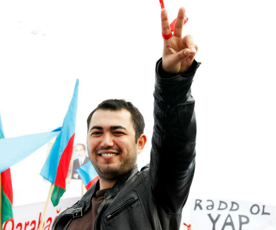 Rashadat Akhundov, salah satu pendiri Gerakan Sipil Nida, dijatuhi hukuman delapan tahun penjara pada 6 Mei 2014.