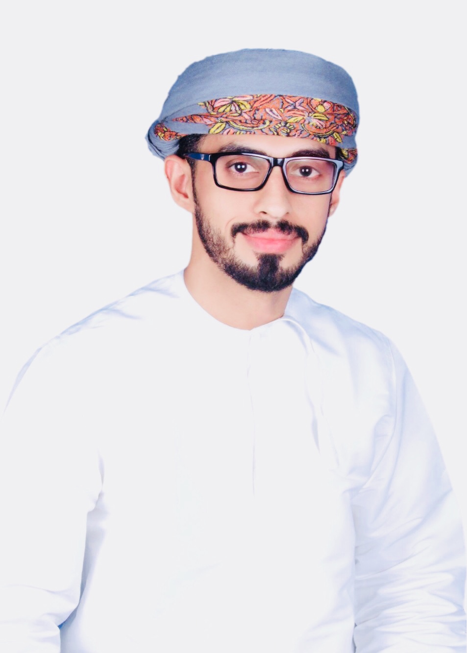 Mohammed Al-Fazari, seorang penulis dan wartawan Oman yang kini tinggal dalam buangan di UK, adalah seorang pengarang yang buku-bukunya diharamkan di Oman. Beliau juga merupakan pengasas dan Ketua Pengarang Muwatin Media Network.