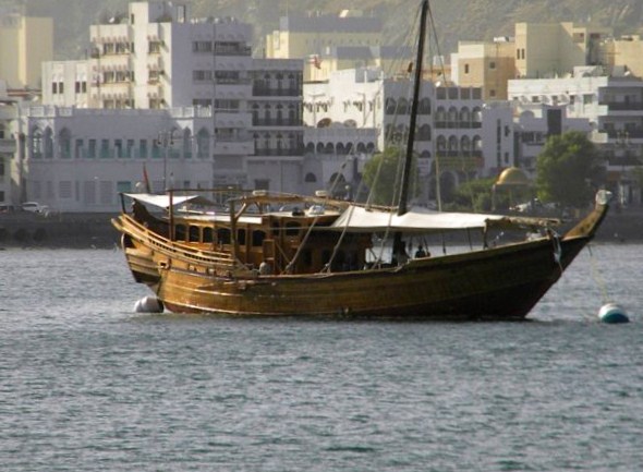 Dhow tradisional, simbol berkekalan Oman