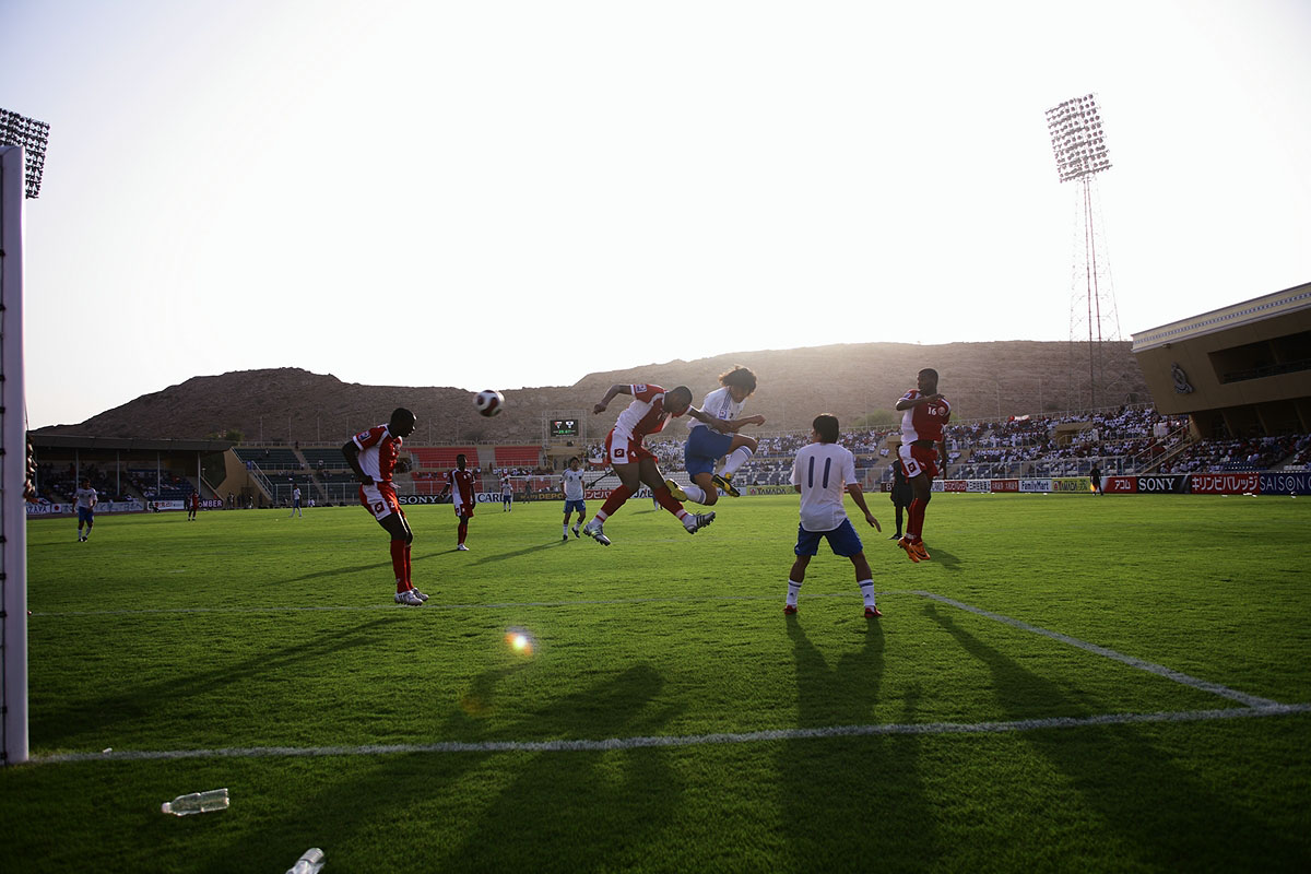 Perlawanan Pusingan 3 Kelayakan Piala Dunia FIFA 2010 antara Oman dan Jepun di Stadium Polis Diraja Oman pada 7 Jun 2008 di Masqat, Oman