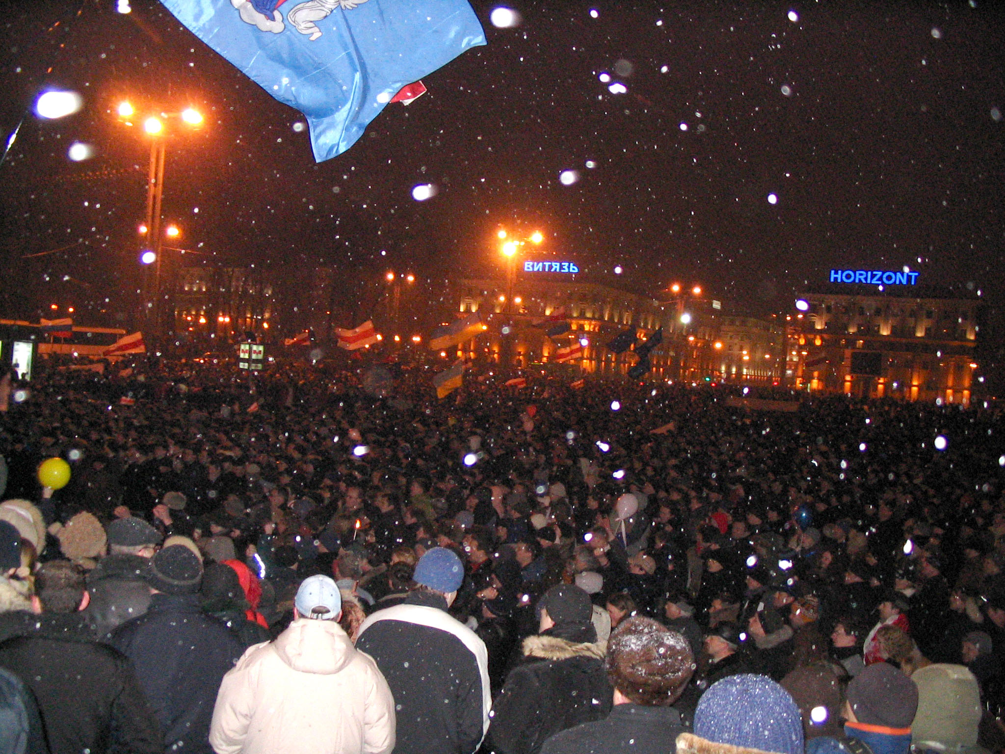 Bantahan di Dataran Oktober di Minsk pada 2006 selepas Pilihan raya presiden Belarus 2006
