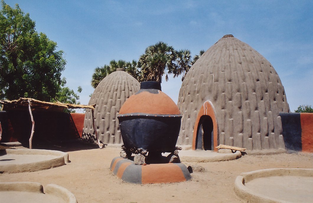 Rumah-rumah Musgum, di Region Far North, terbuat dari tanah dan rumput