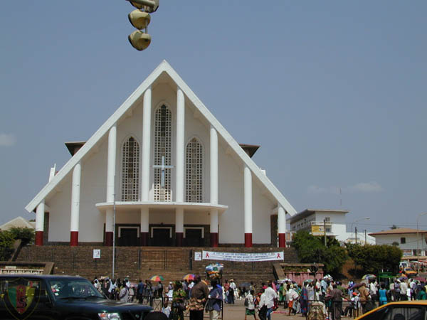 Katedral Bunda Kemenangan, sebuah Gereja Katolik di Yaoundé