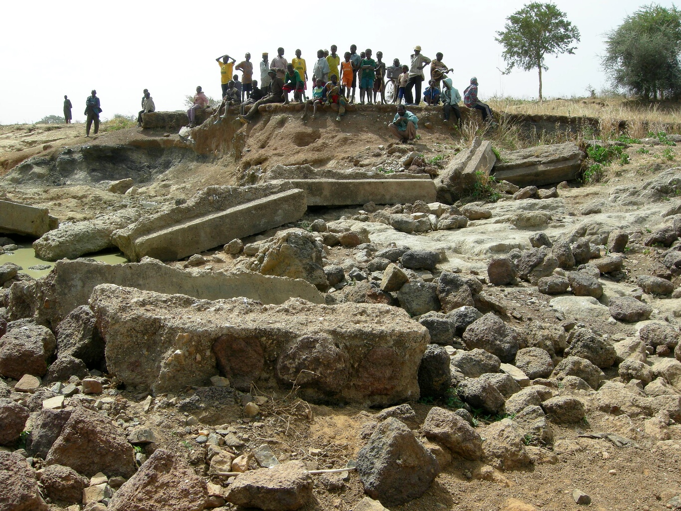 Damage caused by the Dourtenga floods in 2007, highlighting climate variability.