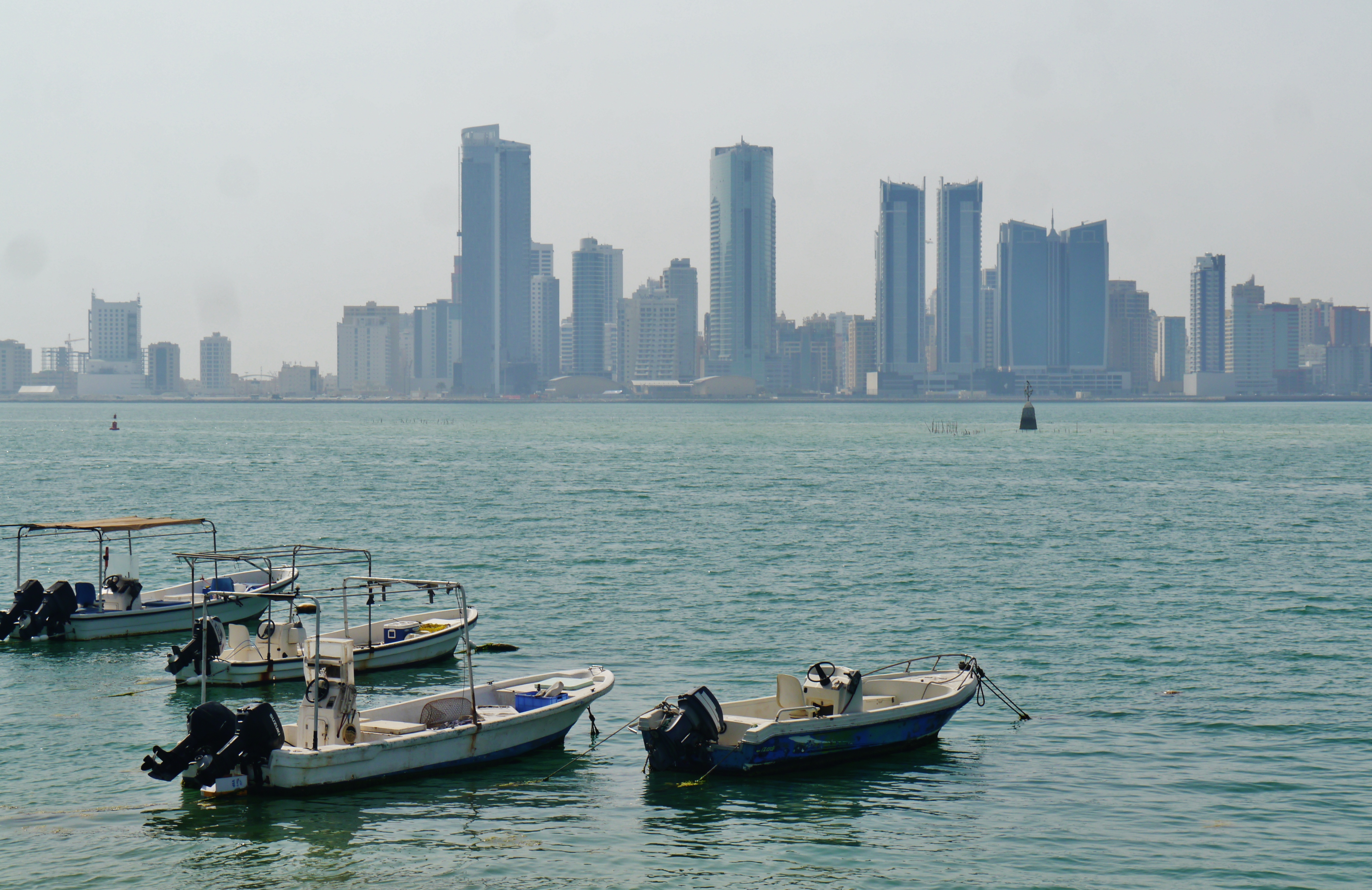 Manama dilihat dari Muharraq