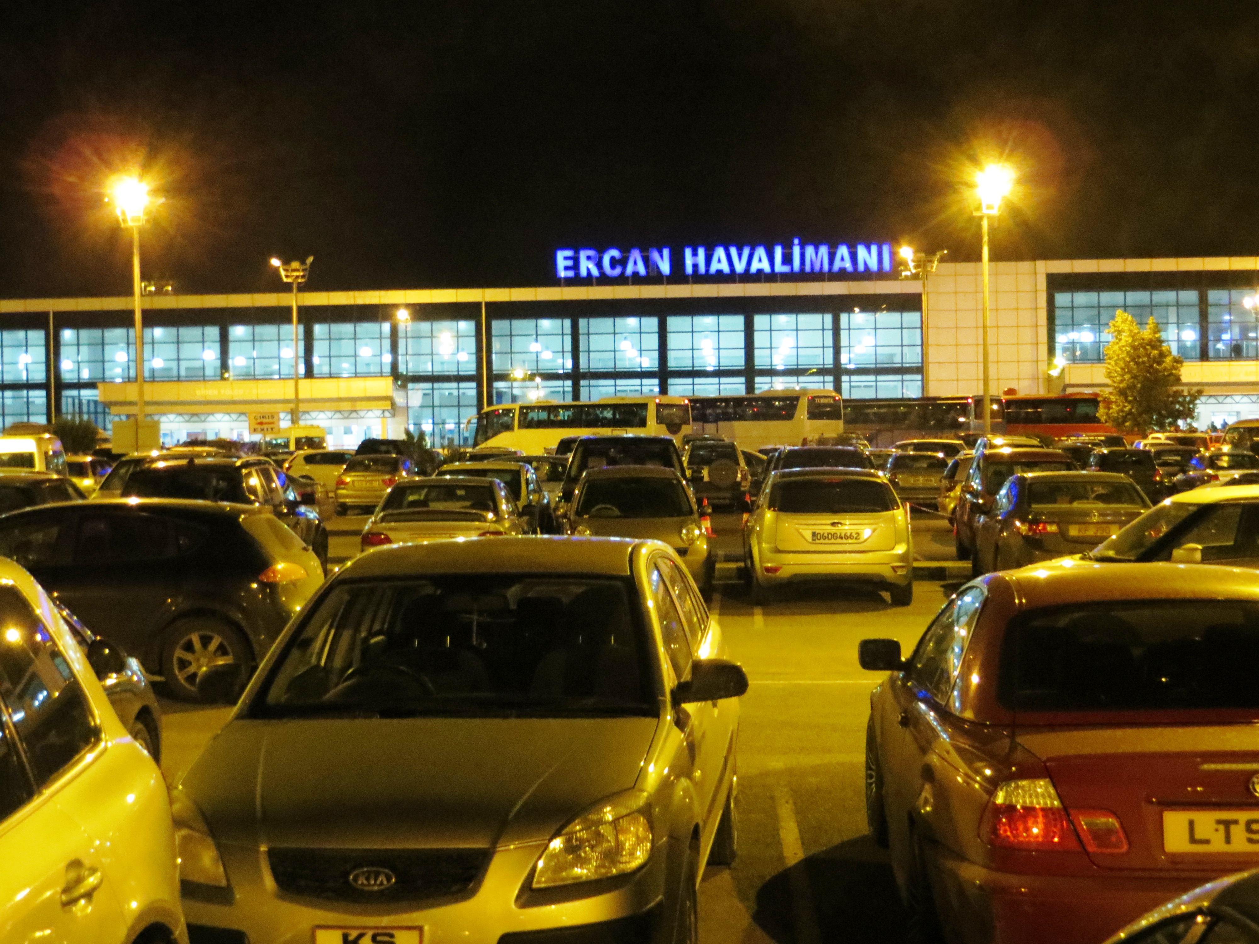 Bandar Udara Internasional Ercan berfungsi sebagai pintu masuk utama ke Siprus Utara.