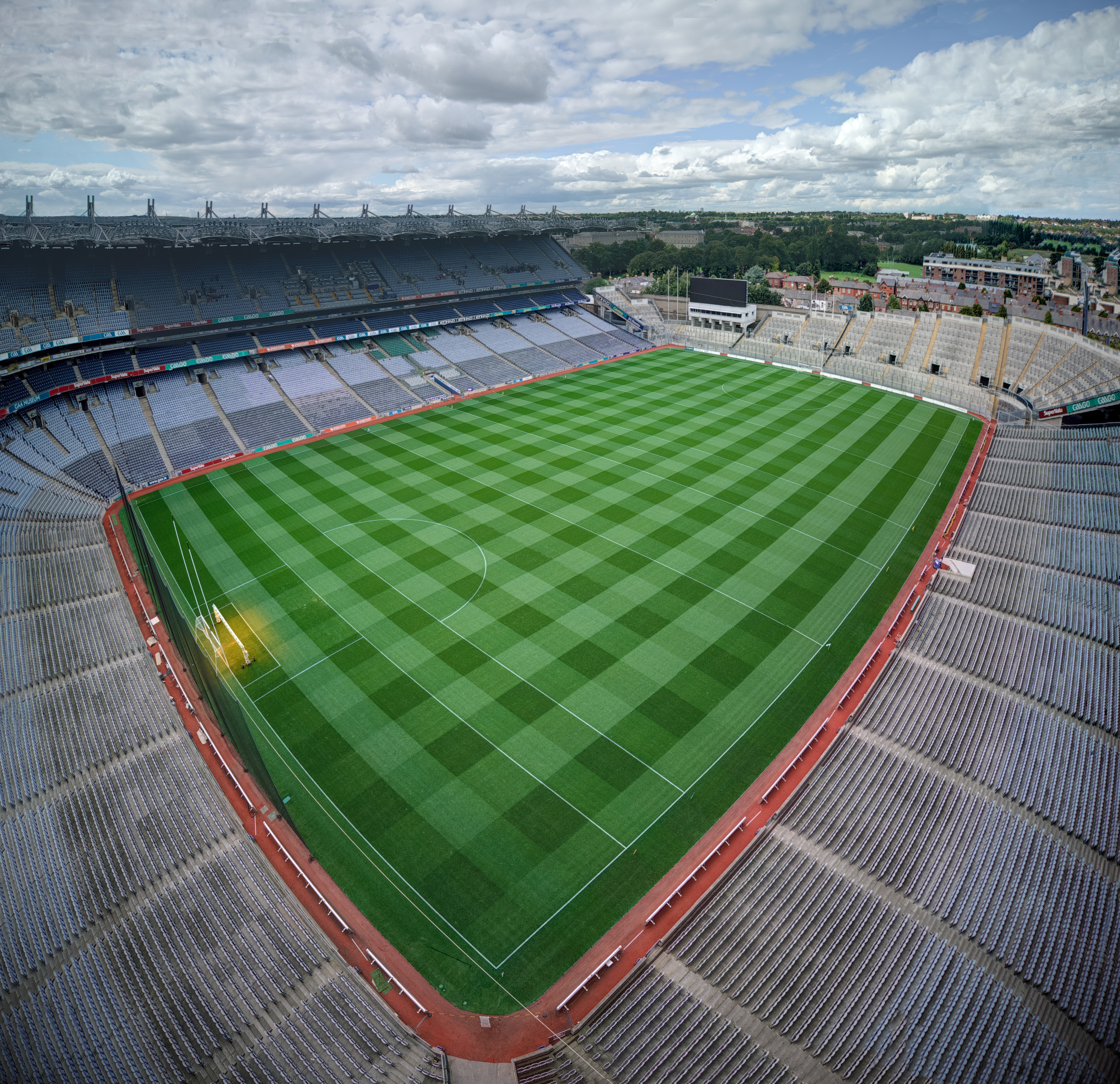 Stadion Croke Park di Dublin, markas besar Gaelic Athletic Association dan tempat utama untuk olahraga Gaelik.