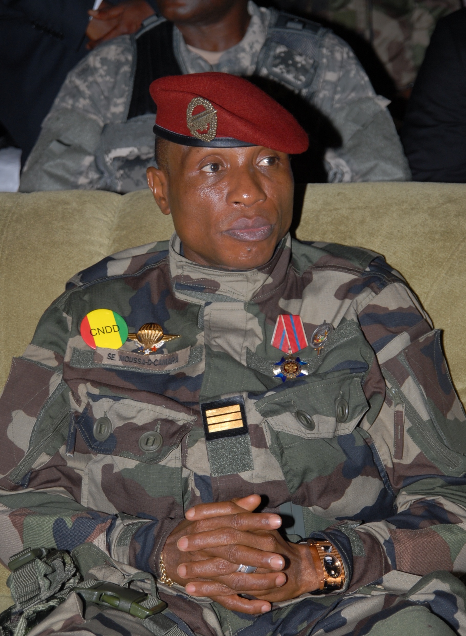 Moussa Dadis Camara, pemimpin kudeta 2008 dan presiden junta militer. Rezimnya ditandai oleh ketidakstabilan dan penindasan berdarah terhadap demonstran.
