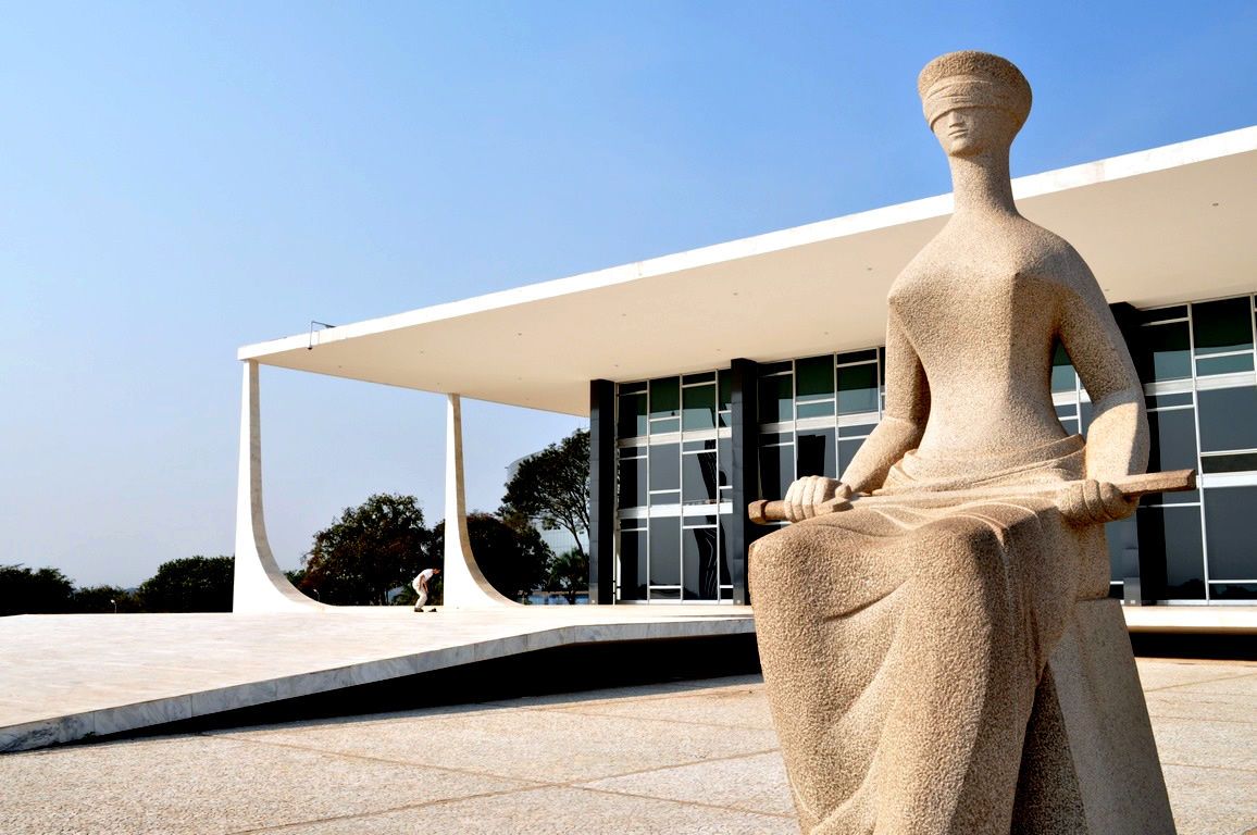 ブラジル連邦最高裁判所は、主に国の憲法裁判所として機能する。