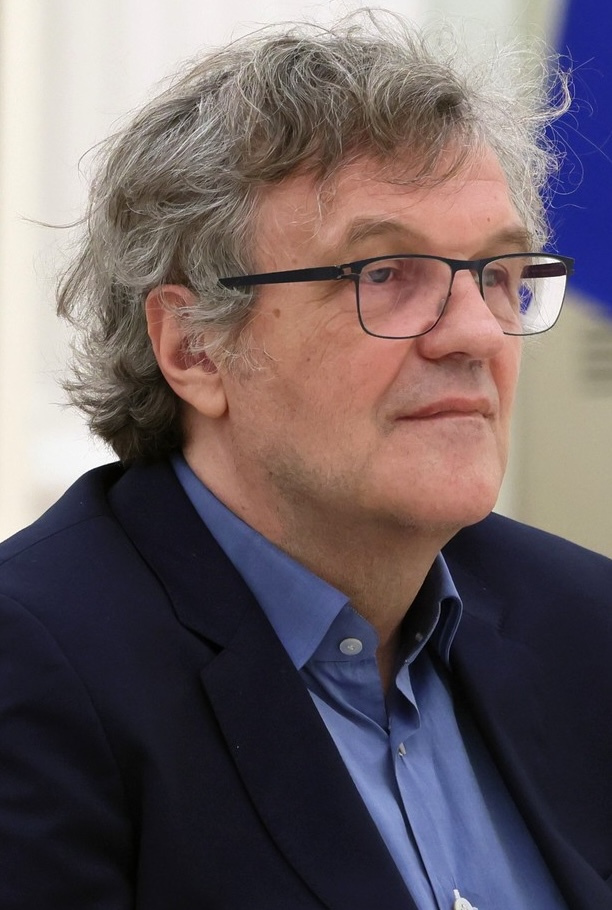 Emir Kusturica memenangkan Palme d'Or di Festival Film Cannes sebanyak dua kali