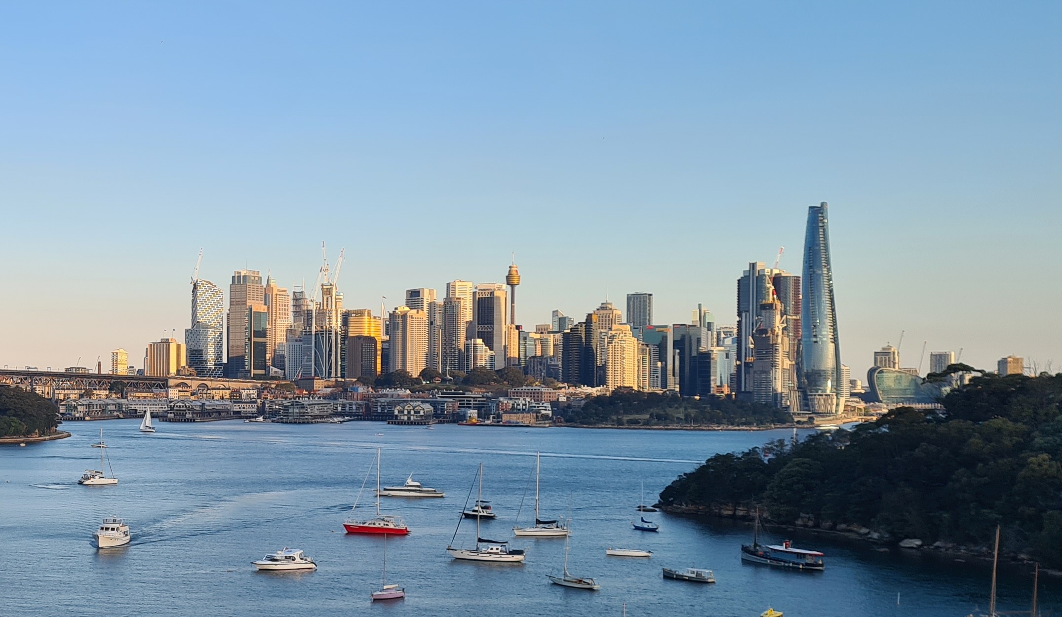 Daerah pusat perniagaan Sydney ialah pusat kewangan Australia.