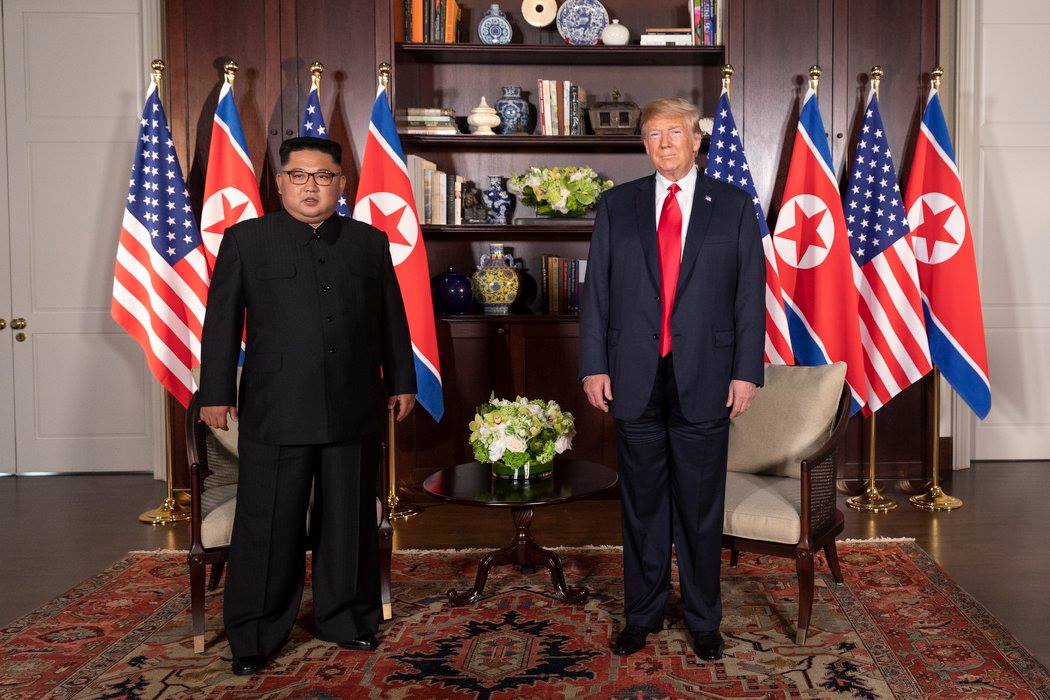 ドナルド・トランプ米大統領と金正恩委員長(2018年6月、シンガポール)。