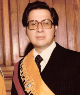 Jaime Roldós Aguilera, presiden pertama setelah kembalinya demokrasi, meninggal dalam kecelakaan pesawat pada tahun 1981.