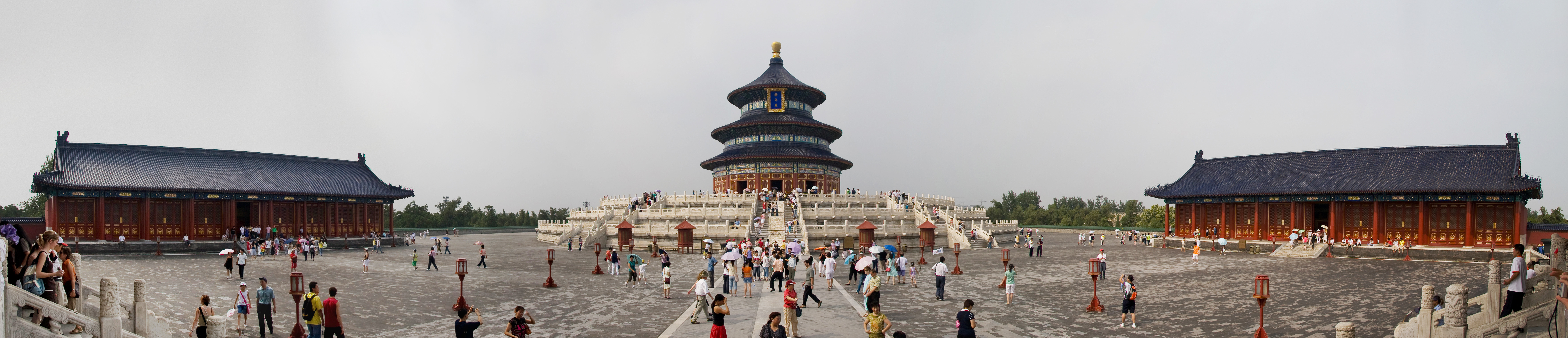 Thiên Đàn, một trung tâm thờ trời và là Di sản Thế giới được UNESCO công nhận, tượng trưng cho sự tương tác giữa Trời và Người.
