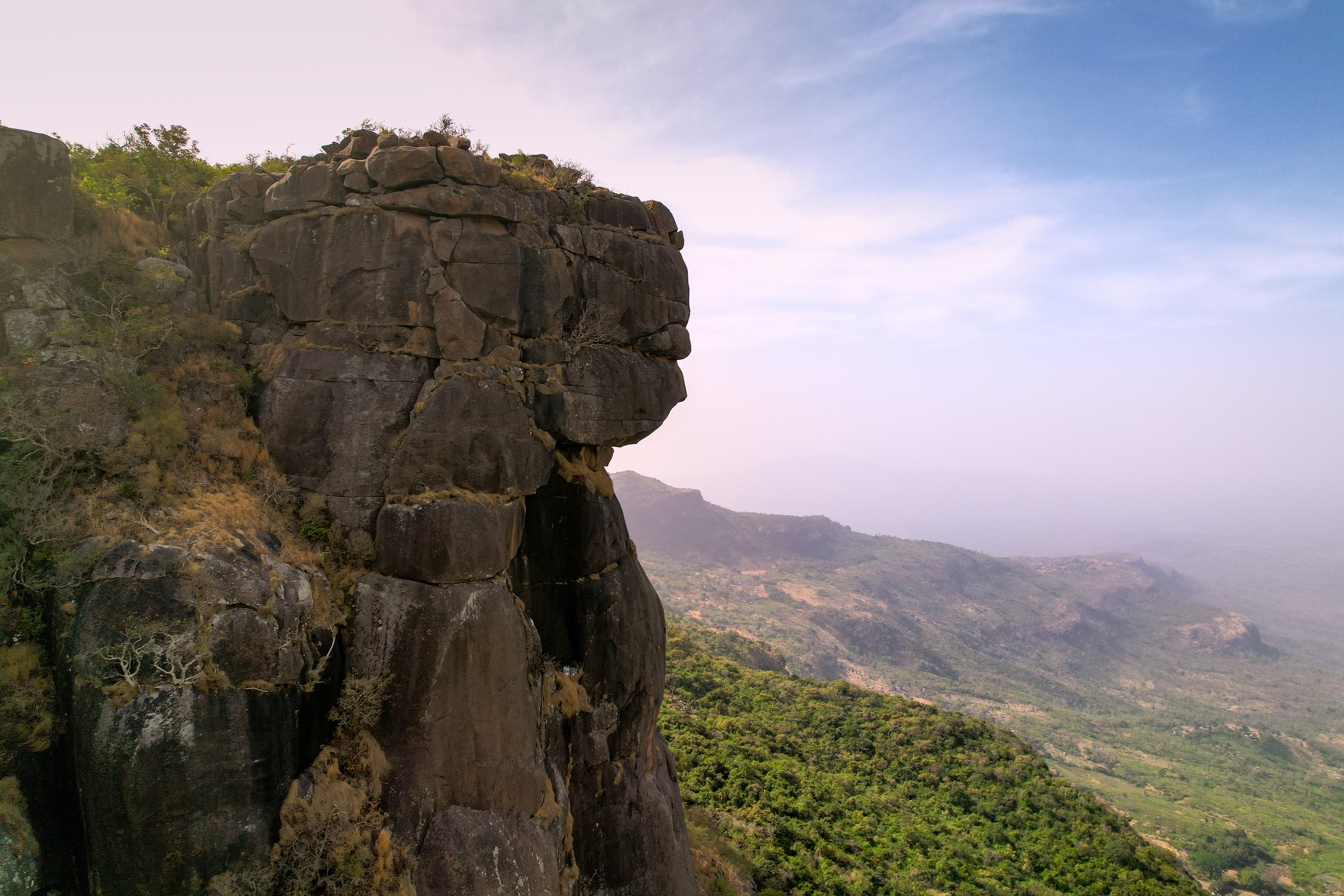 The Dame de Mali (Lady of Mali) rock formation in the Mount Loura area, a potential tourist attraction.