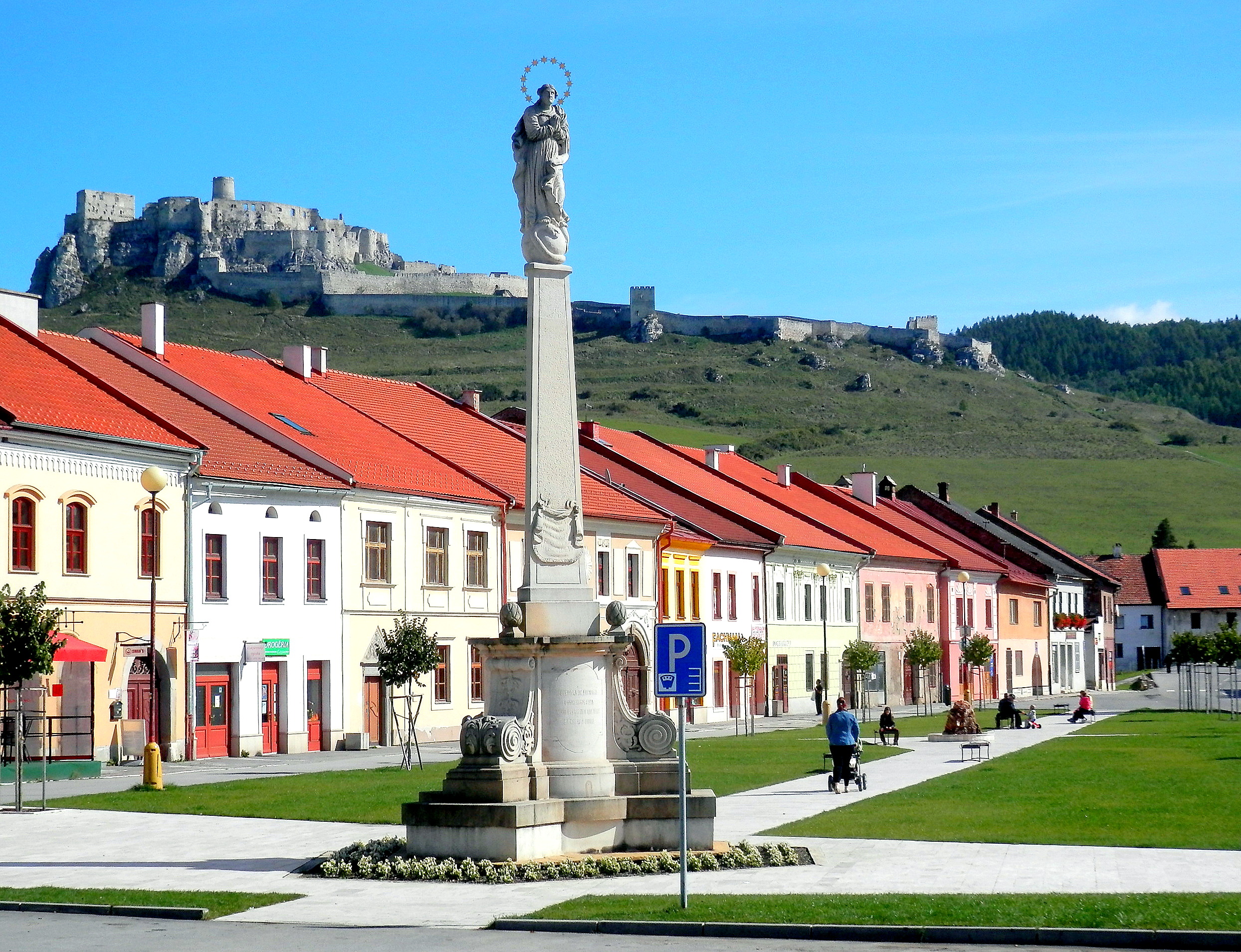 Musim panas di Spišské Podhradie