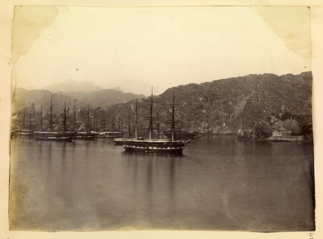 Sebuah skuadron tentera laut British di Muscat