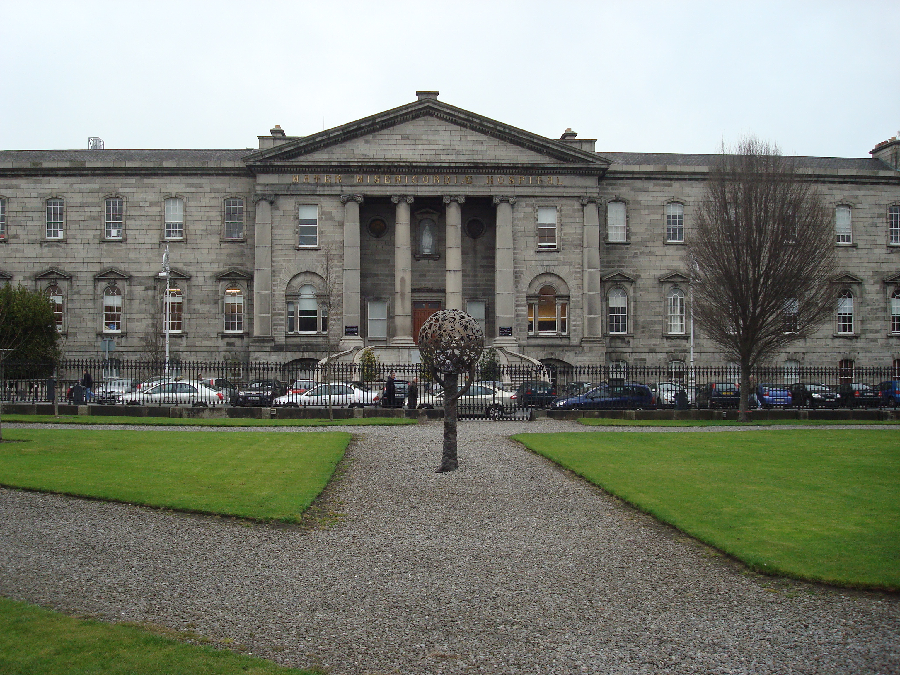 Hospital Universiti Mater Misericordiae.