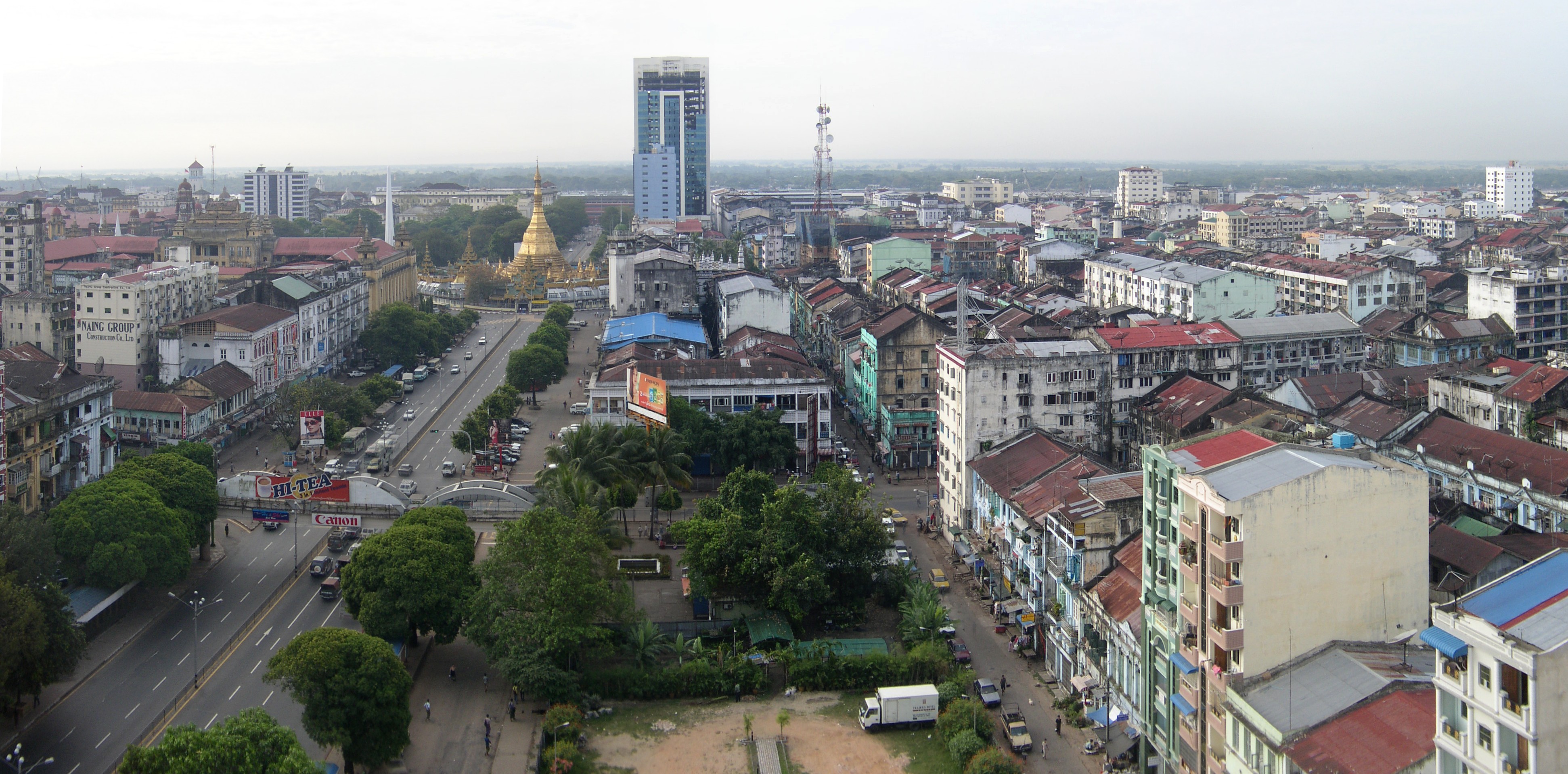 Bandar terbesar Yangon.