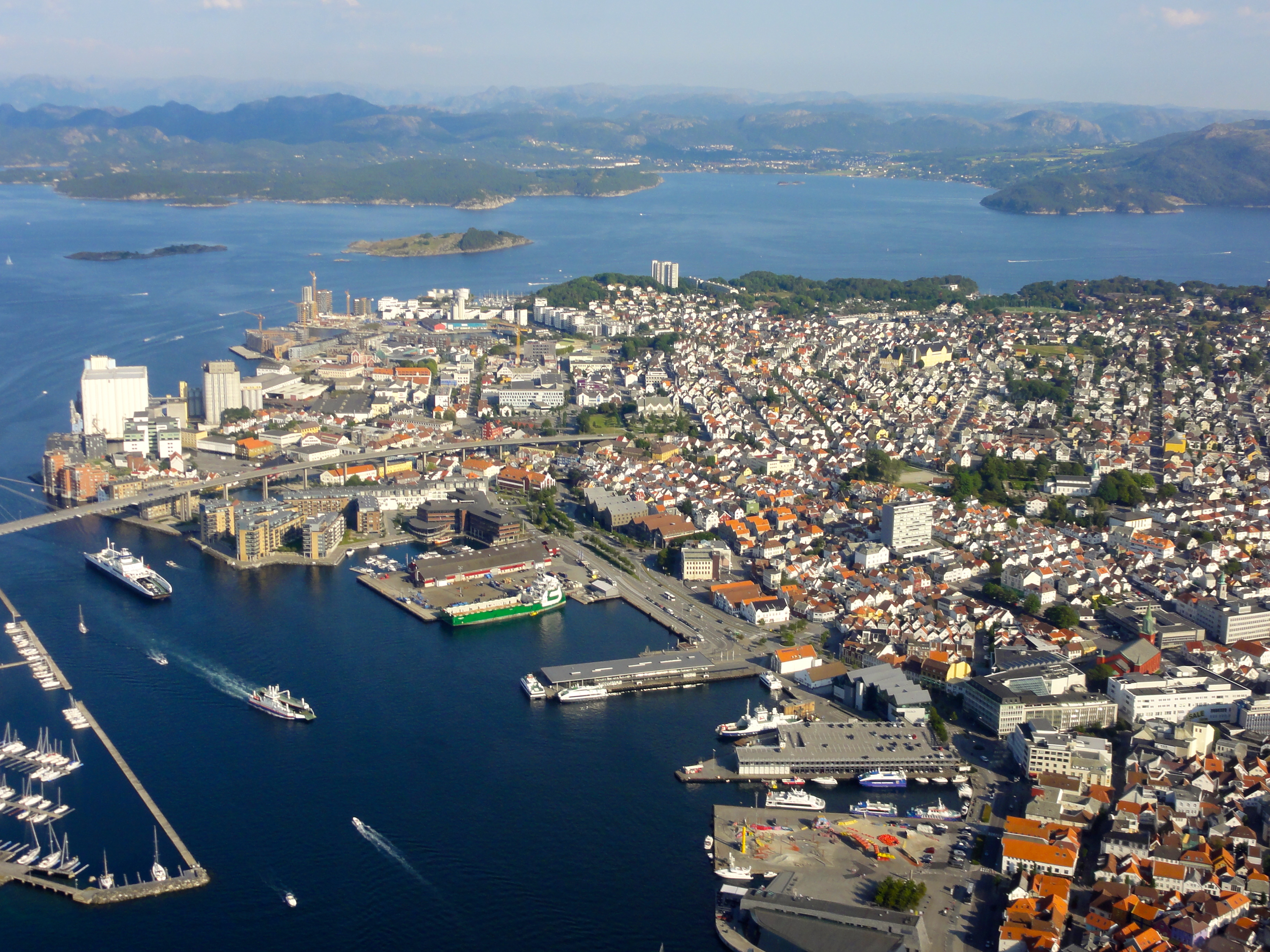 Stavanger nhìn từ trên cao.