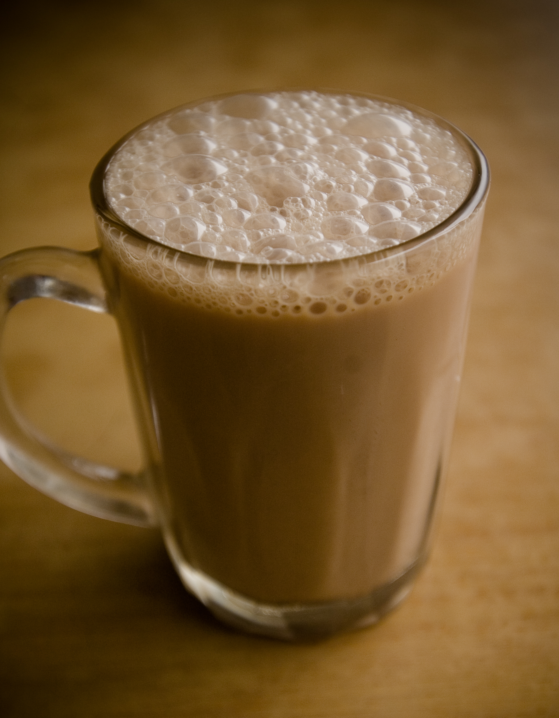 Teh tarik, minuman kebangsaan Malaysia.
