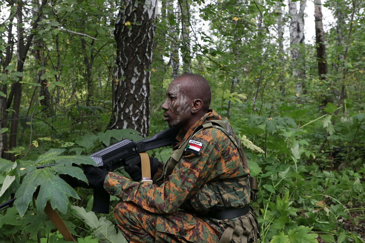 Seorang askar Sudan.