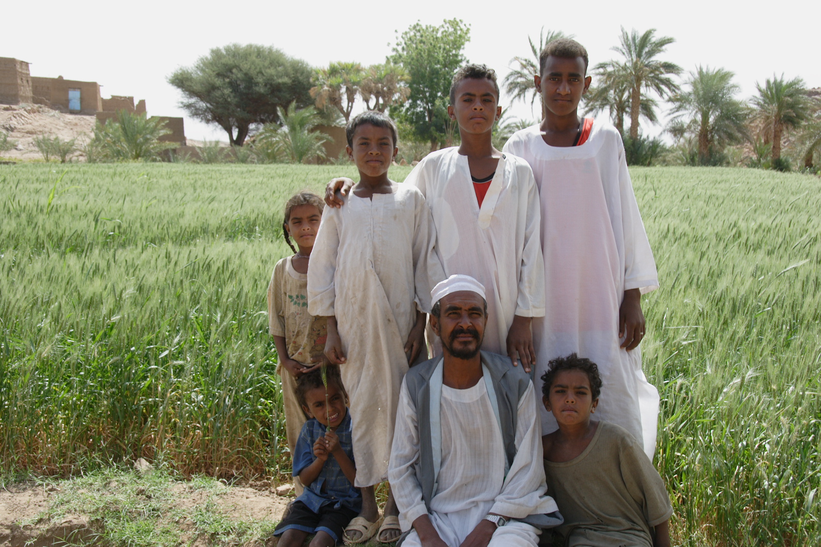 Keluarga etnik Arab Al-Manasir di Sudan.