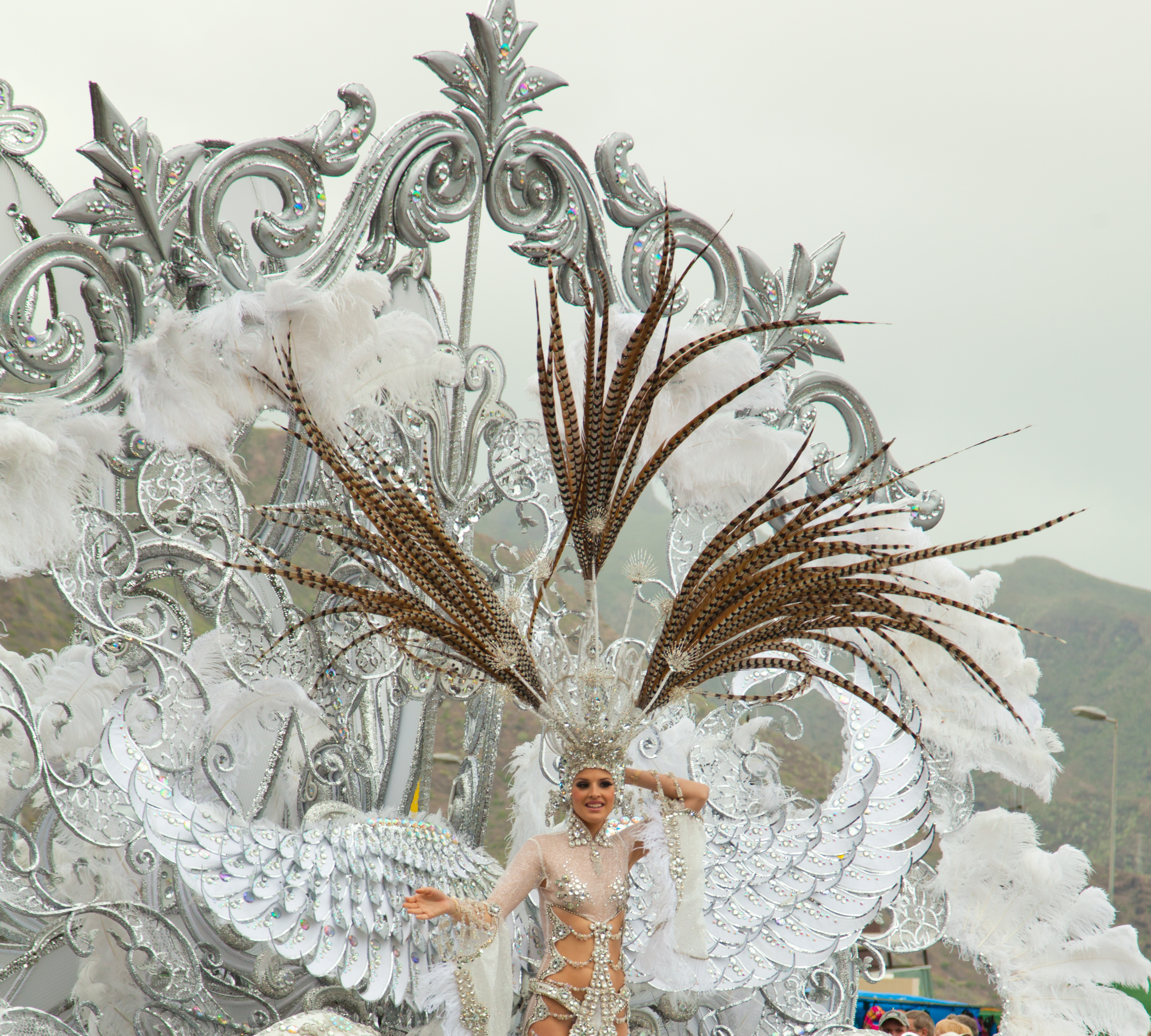 Ratu Karnaval Santa Cruz de Tenerife (Fiesta Minat Turis Internasional)