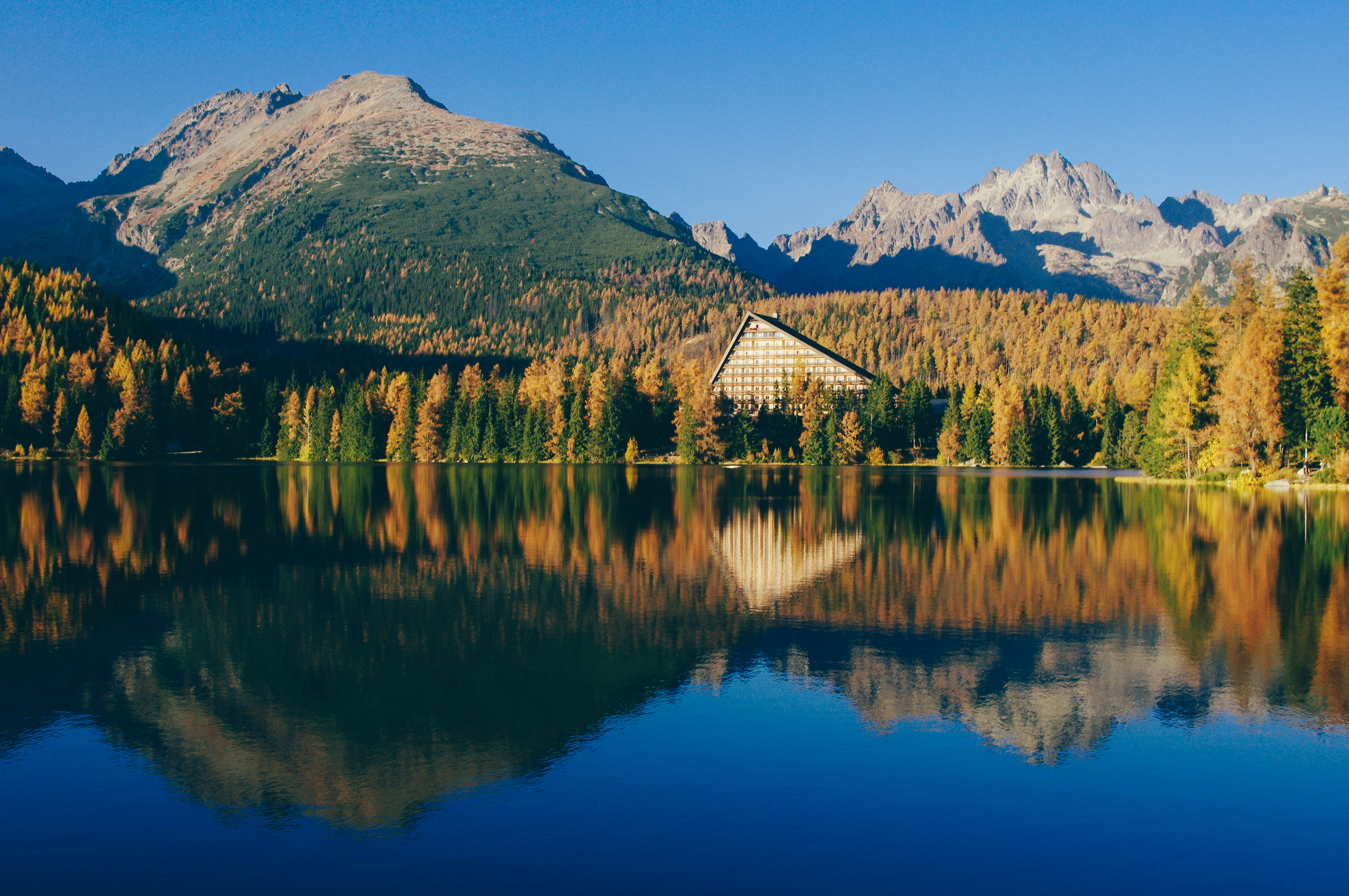 Tasik gunung Štrbské pleso