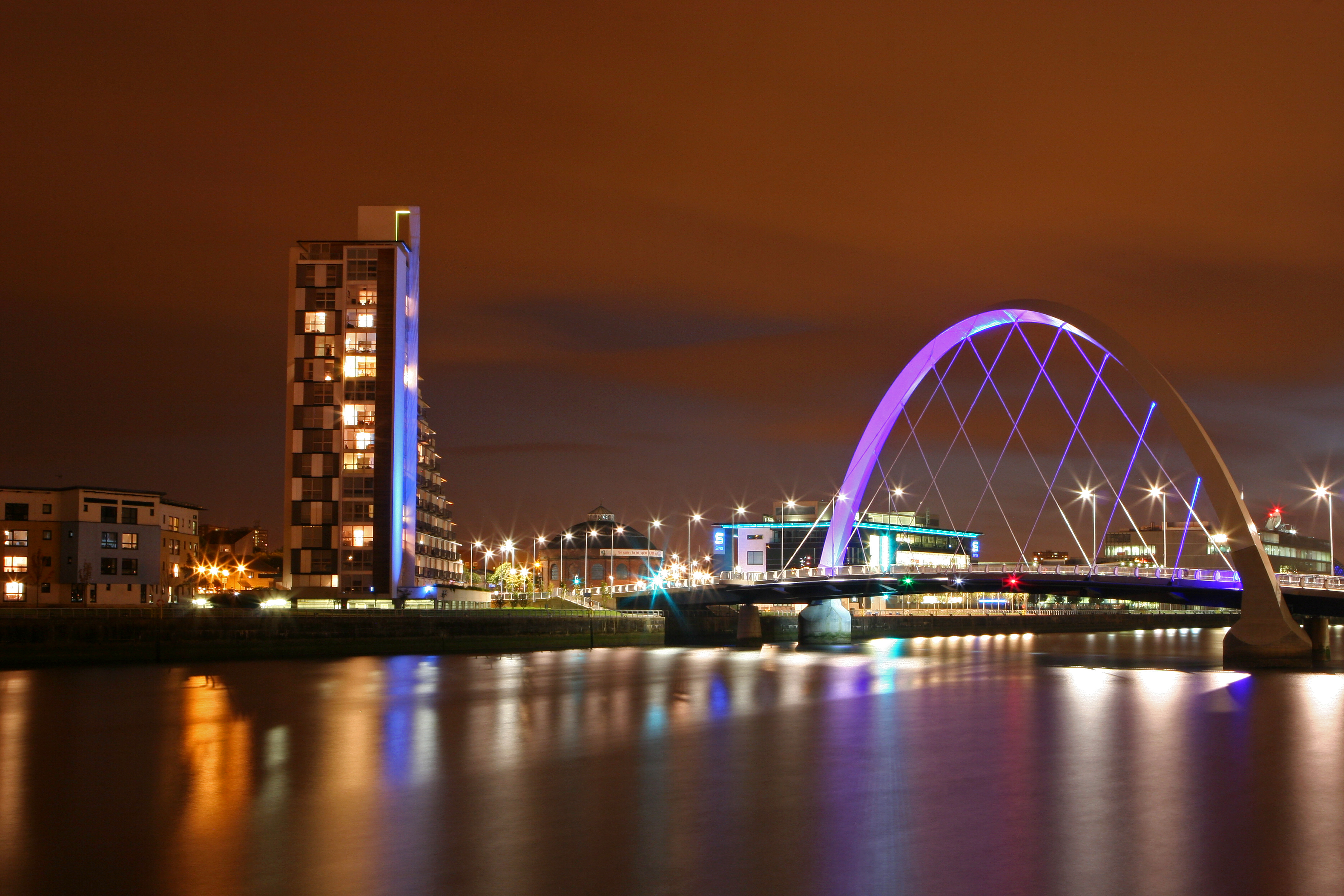 Glasgow di Scotland telah diiktiraf sebagai Bandar Muzik UNESCO pada tahun 2008, bandar UK pertama dan ketiga di peringkat antarabangsa yang diiktiraf.