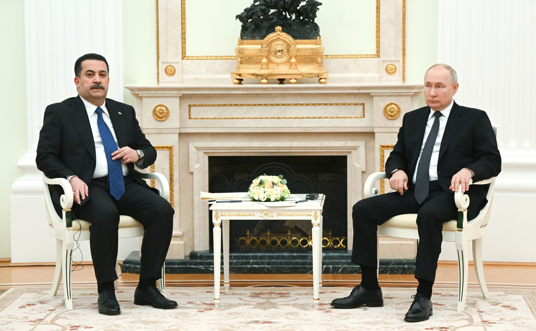 Al-Sudani bertemu dengan Presiden Rusia Vladimir Putin semasa mesyuarat di Moscow, Rusia