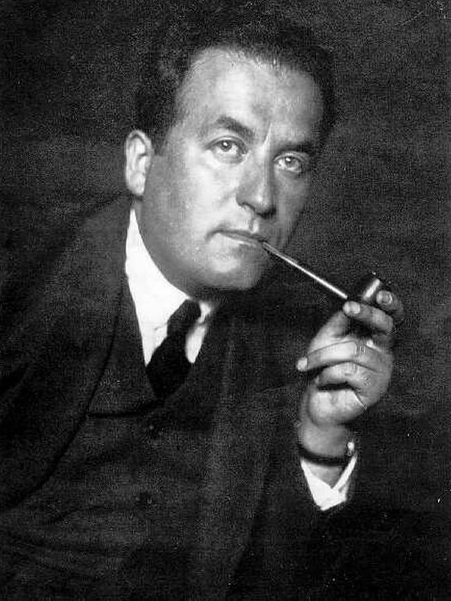 Shmuel Yosef Agnon, Israeli Nobel laureate in Literature.