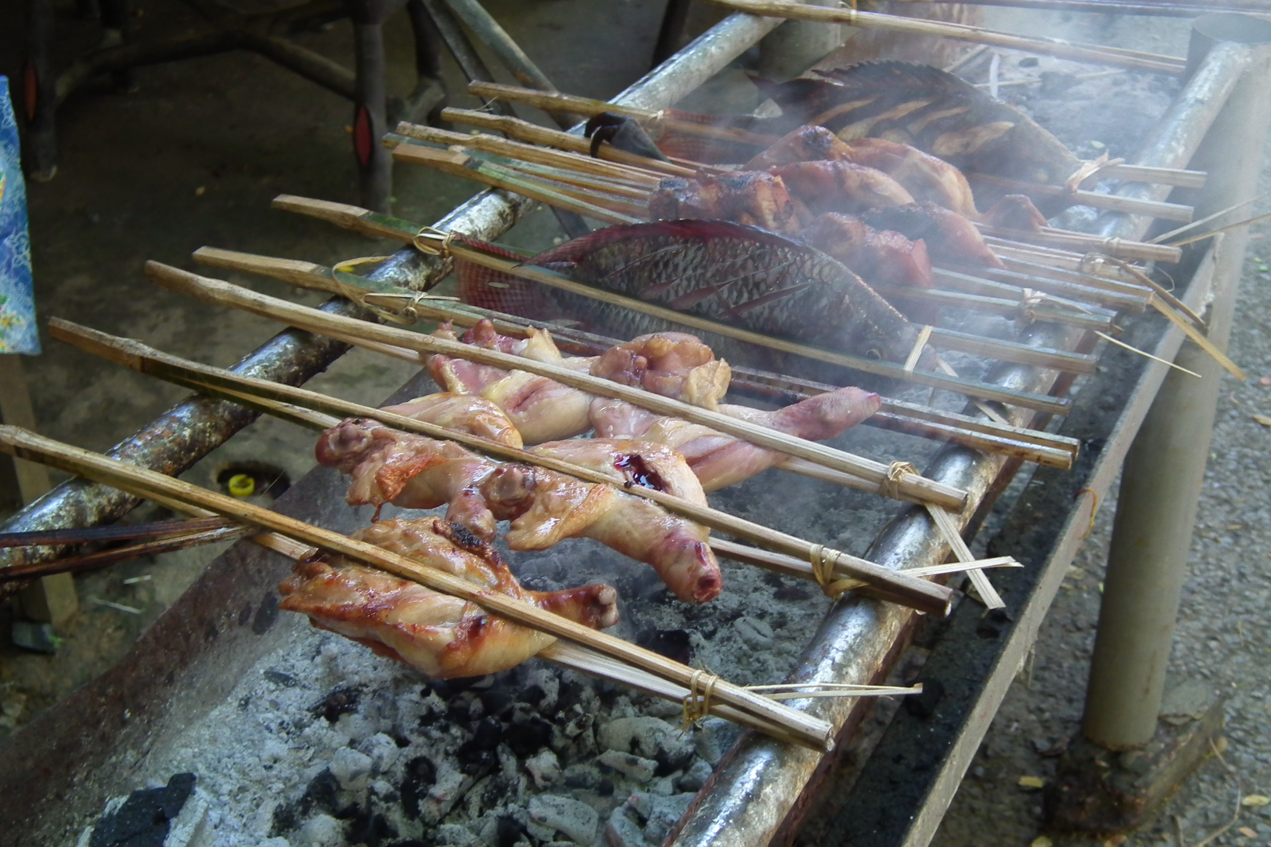 どの街でも屋台文化が盛んである。