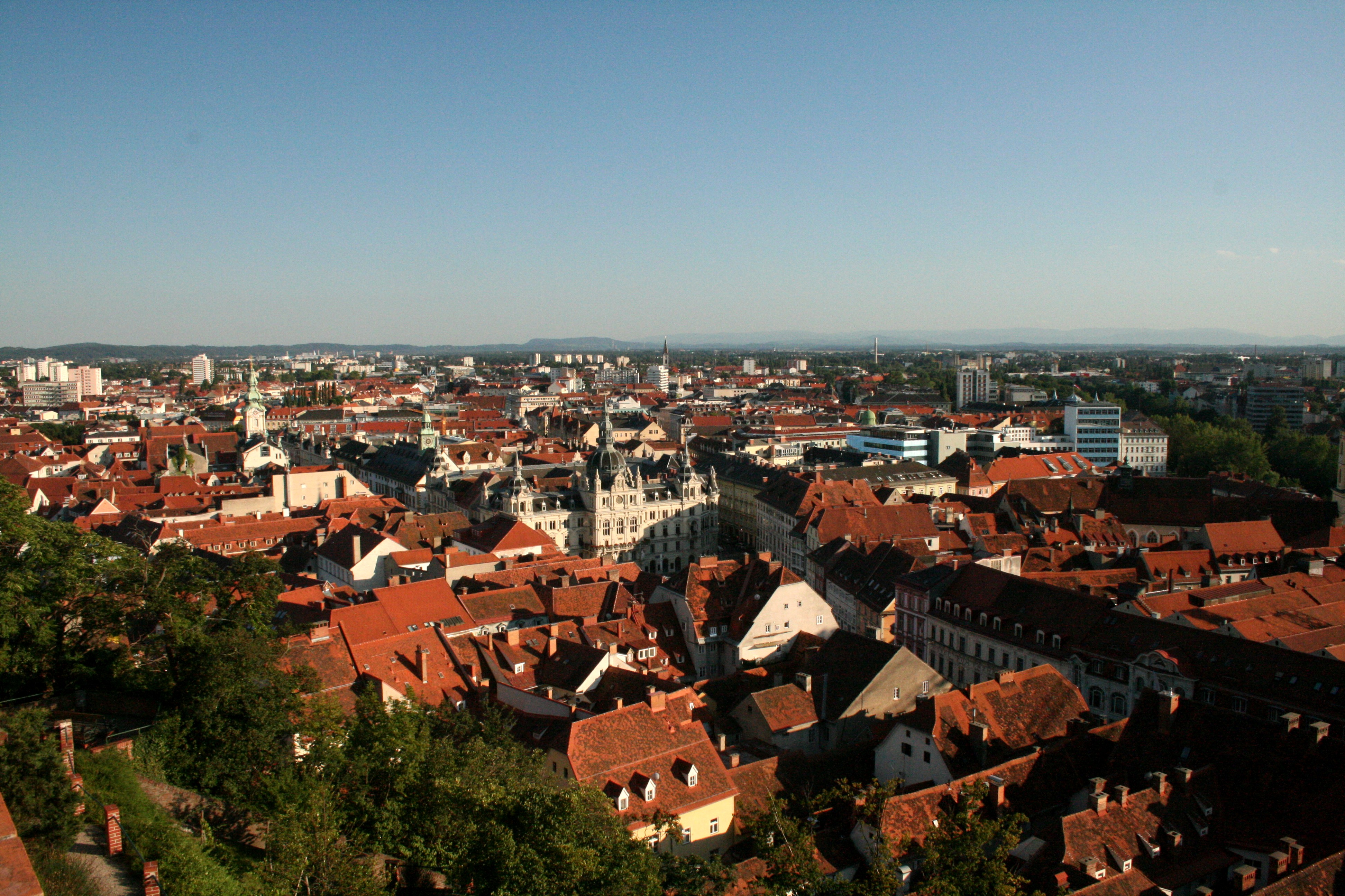 ศาลากลางเมืองกราทซ์และจัตุรัสหลัก (Hauptplatz)